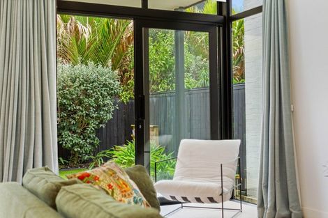 Photo of property in 10 Nevill Road, Hobsonville, Auckland, 0616