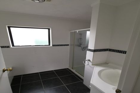 Photo of property in 87 Hillcrest Drive, Kelvin Grove, Palmerston North, 4414