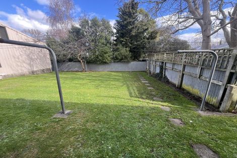 Photo of property in 6 Tiraumea Street, Palmerston North, 4410