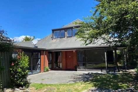 Photo of property in 2/63 Rountree Street, Upper Riccarton, Christchurch, 8041