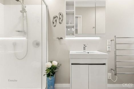 Photo of property in 39 Cudby Street, Woburn, Lower Hutt, 5011