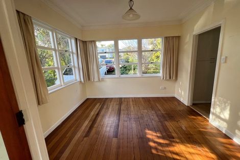 Photo of property in 9 Lewis Road, Pakuranga, Auckland, 2010