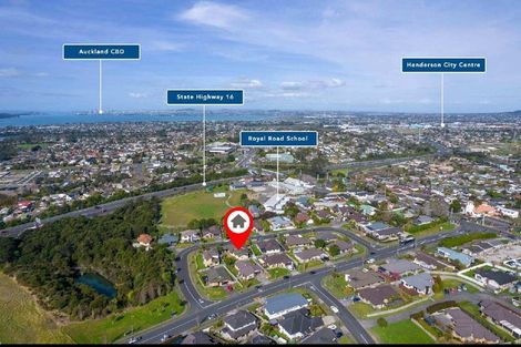 Photo of property in 10 Bonny Crescent, Massey, Auckland, 0614