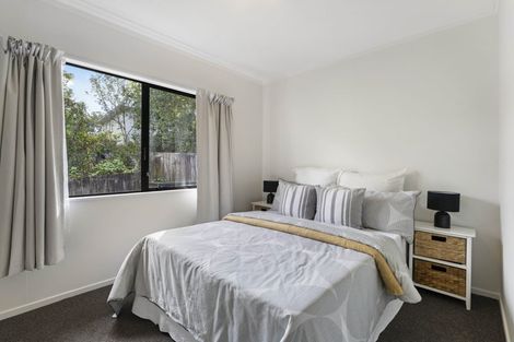 Photo of property in 1/729 Swanson Road, Swanson, Auckland, 0612