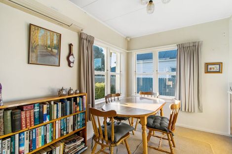 Photo of property in 27 Coronation Street, Waimate, 7924