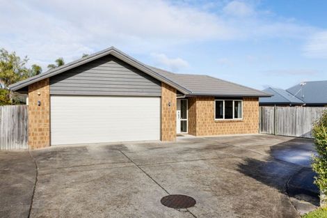 Photo of property in 5 Allgood Place, Rototuna North, Hamilton, 3210