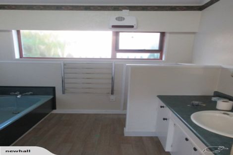 Photo of property in 211 Te Moana Road, Waikanae, 5036