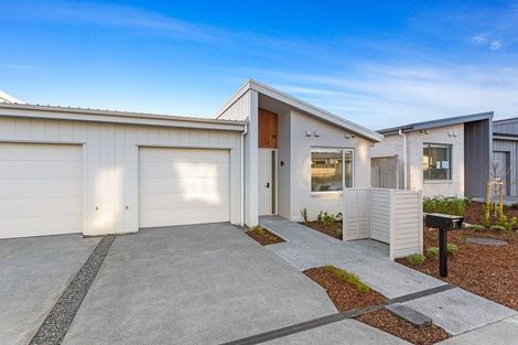 Photo of property in 6 Te Awapu Crescent, Takanini, 2112