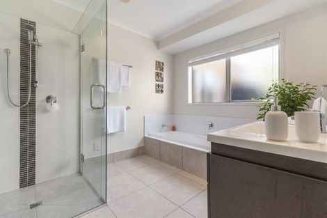 Photo of property in 25 Levley Lane, Katikati, 3129