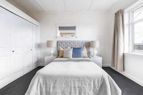 Photo of property in 100 Lemon Street, New Plymouth, 4312
