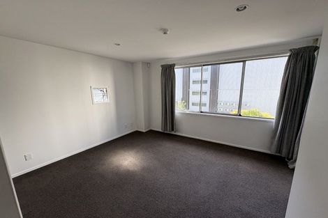 Photo of property in 8 Madeira Lane, Massey, 0614