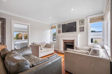Photo of property in 53 Awaroa Road, Sunnyvale, Auckland, 0612