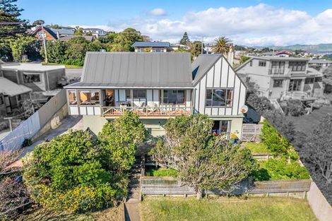 Photo of property in 9 Thornley Street, Titahi Bay, Porirua, 5022