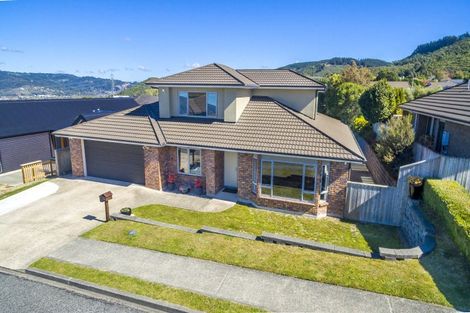 Photo of property in 118 Kirton Drive, Riverstone Terraces, Upper Hutt, 5018