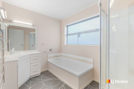 Photo of property in 22 Kura Place, Mosgiel, 9024