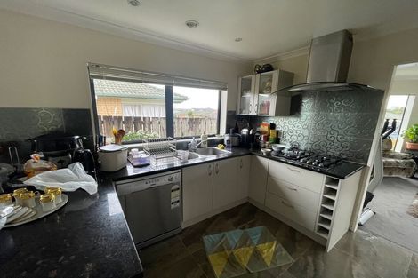 Photo of property in 12 Carn Place, Weymouth, Auckland, 2103