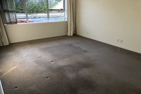 Photo of property in 2/4220 Great North Road, Glendene, Auckland, 0602