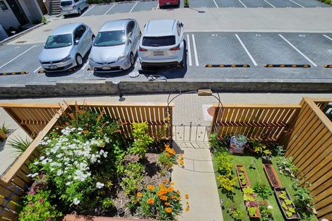 Photo of property in 132e Tiriwa Drive, Massey, Auckland, 0614