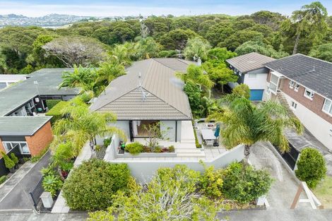 Photo of property in 15a Thatcher Street, Mission Bay, Auckland, 1071