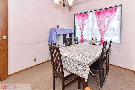 Photo of property in 336 Roscommon Road, Clendon Park, Auckland, 2103