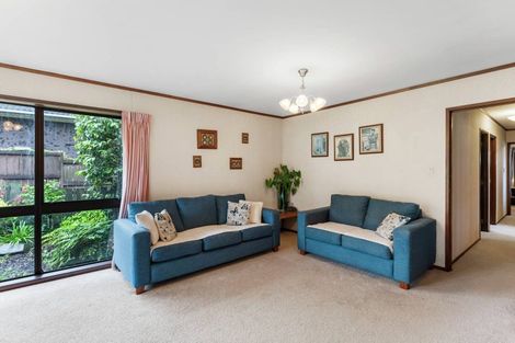 Photo of property in 15 Mark Edward Drive, Half Moon Bay, Auckland, 2012