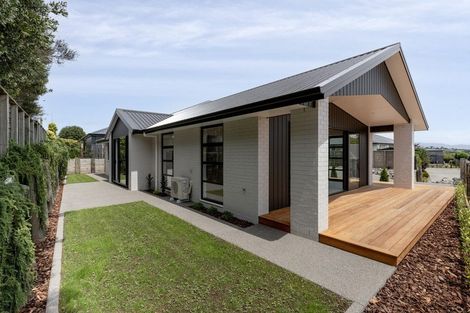 Photo of property in 8 Kingson Court, Omokoroa, 3114