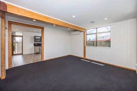 Photo of property in 50 Poaka Avenue, Dinsdale, Hamilton, 3204