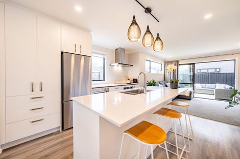 Photo of property in 48 Mawai Hakona Drive, Wallaceville, Upper Hutt, 5018