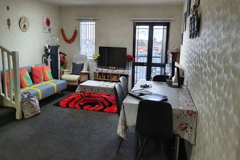 Photo of property in 3/77 Saint George Street, Papatoetoe, Auckland, 2025
