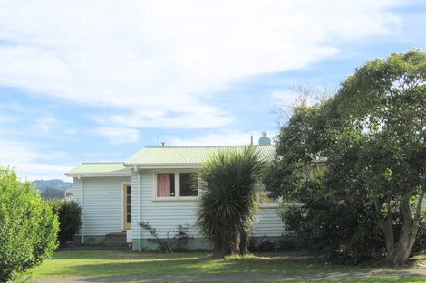 Photo of property in 34 Cambridge Terrace, Kaiti, Gisborne, 4010