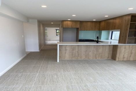 Photo of property in 840 East Coast Road, Oteha, Auckland, 0630