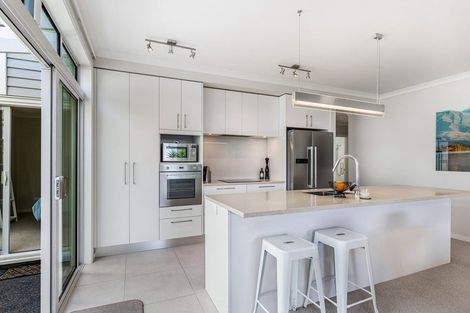 Photo of property in 16 Plantation Terrace, Orewa, 0931