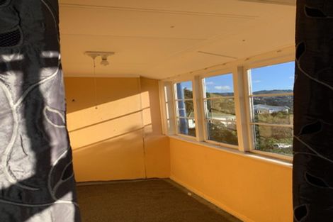Photo of property in 25 Sutherland Crescent, Melrose, Wellington, 6023