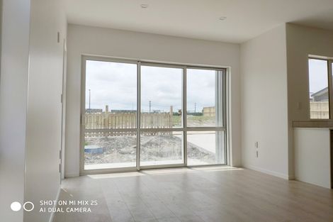 Photo of property in 2 Herekino Street, Westgate, Auckland, 0814