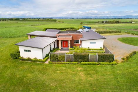 Photo of property in 171 Oroua Road, Kairanga, Palmerston North, 4475