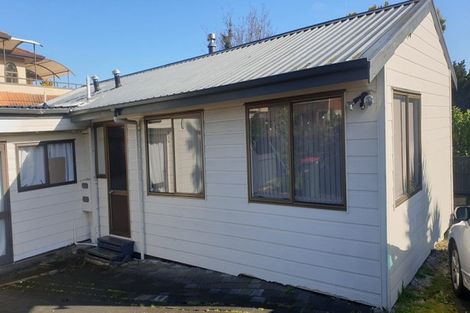 Photo of property in 80 Eugenia Rise, Totara Heights, Auckland, 2105