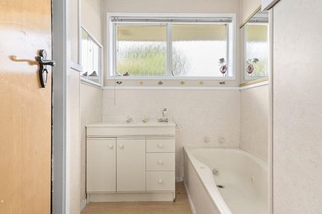 Photo of property in 88 Poaka Avenue, Dinsdale, Hamilton, 3204