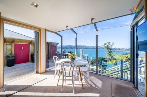 Photo of property in 26a Tai Paku Paku Road, Karaka Bays, Wellington, 6022