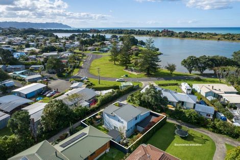 Photo of property in 35 Waione Avenue, Athenree, Waihi Beach, 3177