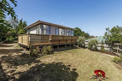 Photo of property in 1/412 East Coast Road, Sunnynook, Auckland, 0630