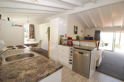 Photo of property in 19 Adams Road, Thornton Bay, Thames, 3575