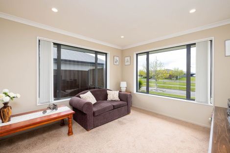 Photo of property in 53 Tutaipatu Avenue, Pegasus, 7612