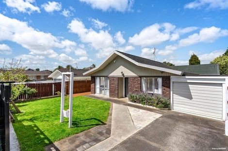 Photo of property in 1/2 Atkinson Avenue, Otahuhu, Auckland, 1062