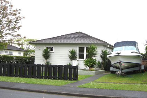 Photo of property in 27 Sunnypark Avenue, Rosehill, Papakura, 2113