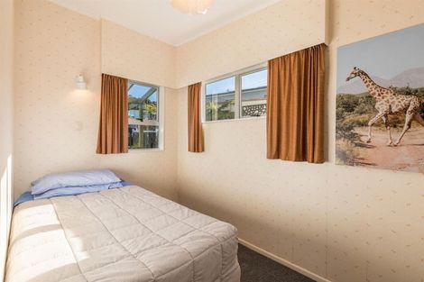 Photo of property in 25 Rondane Place, Tirohanga, Lower Hutt, 5010