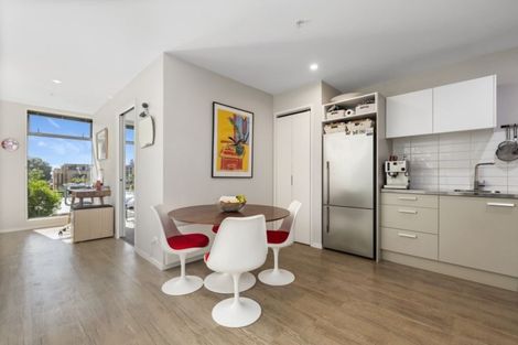 Photo of property in Norfolk Apartments, 307/19 Bute Road, Browns Bay, Auckland, 0630