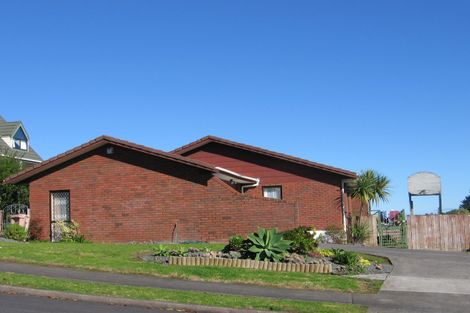 Photo of property in 14 Sophora Place, Totara Heights, Auckland, 2105