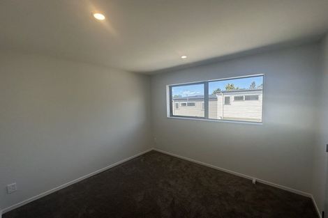 Photo of property in 744b East Coast Road, Pinehill, Auckland, 0630