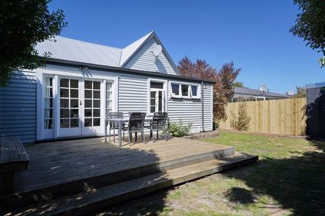 Photo of property in 505 Barbadoes Street, Edgeware, Christchurch, 8013