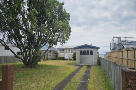 Photo of property in 91 Karewa Parade, Papamoa Beach, Papamoa, 3118